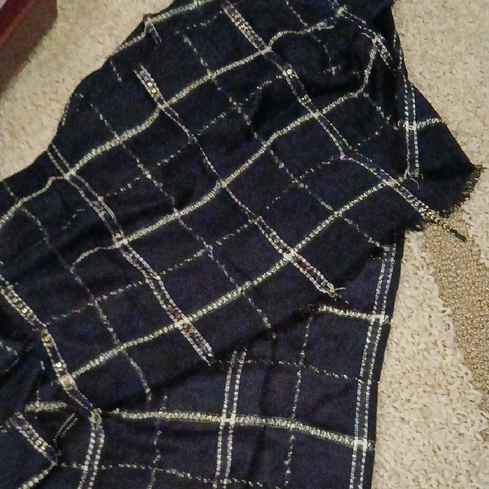 Ann Taylor scarf 💜💜💜💜